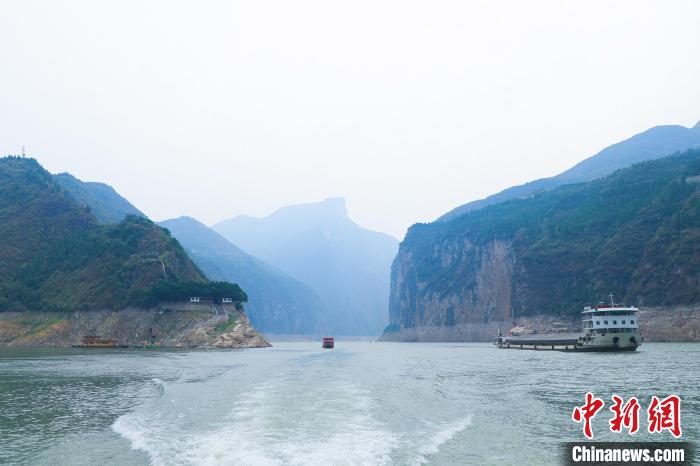 一場巡河“找茬”行動，何以巡出碧水東流的長江？