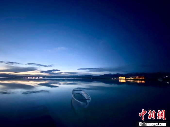 圖為茶卡天空壹號景區(qū)。　李江寧 攝
