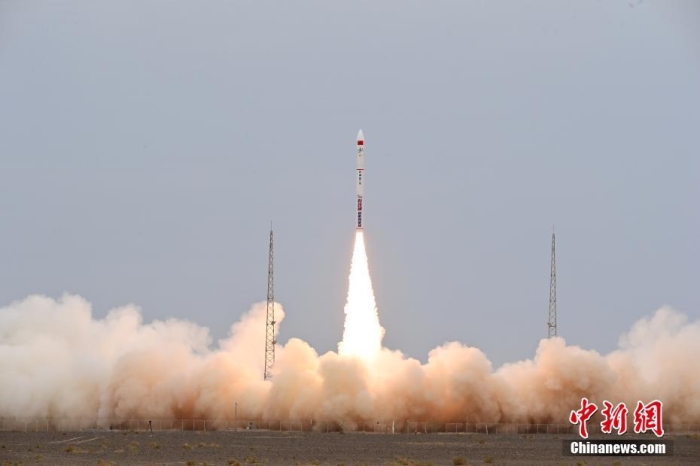 北京時(shí)間2023年8月10日12時(shí)03分，谷神星一號(hào)遙七運(yùn)載火箭在我國(guó)酒泉衛(wèi)星發(fā)射中心成功發(fā)射升空，將搭載的西光壹號(hào)01星等7顆衛(wèi)星順利送入預(yù)定軌道，發(fā)射任務(wù)獲得圓滿成功。此次任務(wù)是谷神星一號(hào)運(yùn)載火箭第7次飛行。汪江波 攝