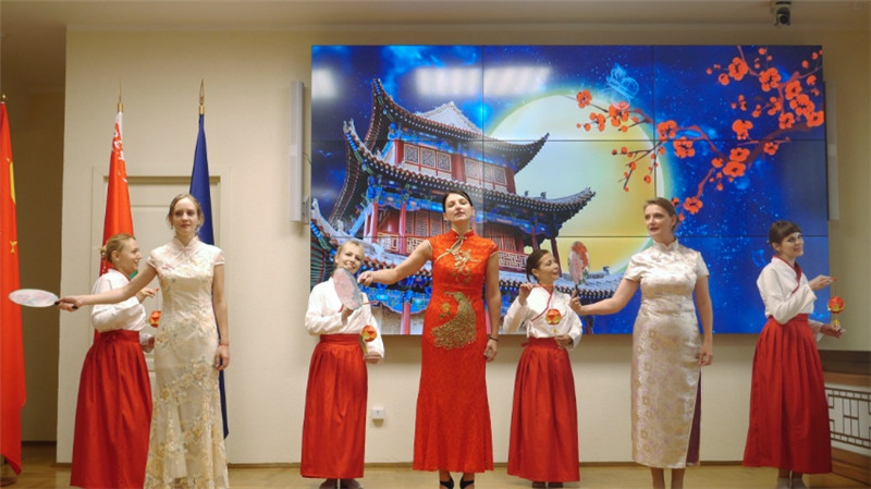 白俄羅斯國立大學(xué)孔子學(xué)院的中秋晚會(huì)。受訪者供圖