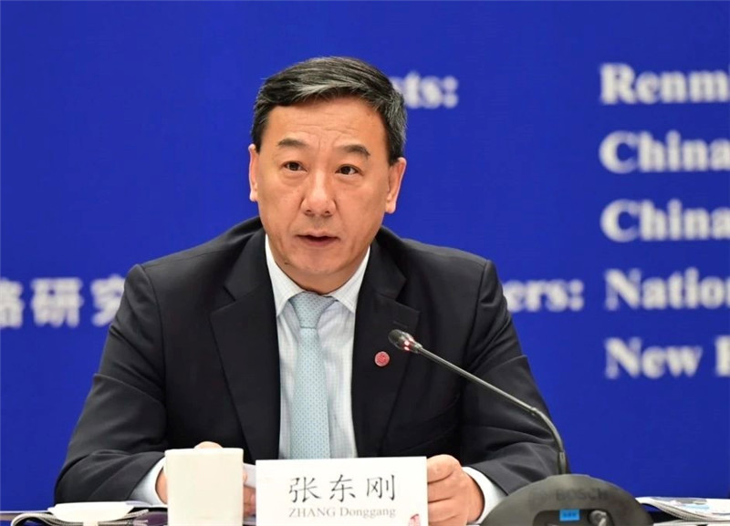 中國人民大學(xué)黨委書記、國家發(fā)展與戰(zhàn)略研究院理事長張東剛作論壇開幕致辭。主辦方供圖