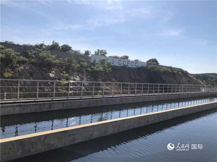 由中國土木工程（贊比亞）有限公司承建的卡夫河供水項目。人民網(wǎng)記者 黃培昭攝