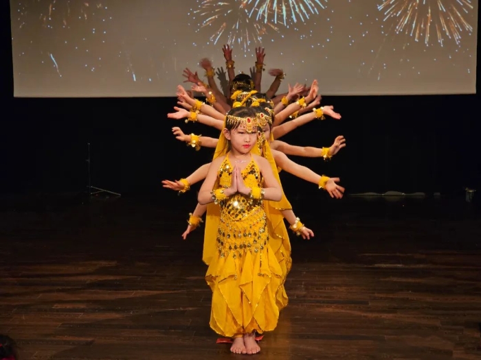 舞蹈《千手觀音》。中國駐瑞典大使館供圖。