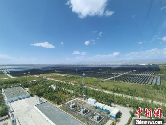 圖為塔拉灘光伏產業(yè)園區(qū)?！∑钤鲚怼z
