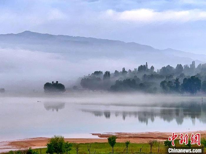 圖為青海黃河流域自然生態(tài)。(資料圖) 李玉峰 攝