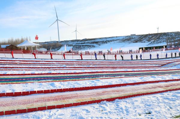 走進(jìn)雪場 感受冰雪運動的魅力