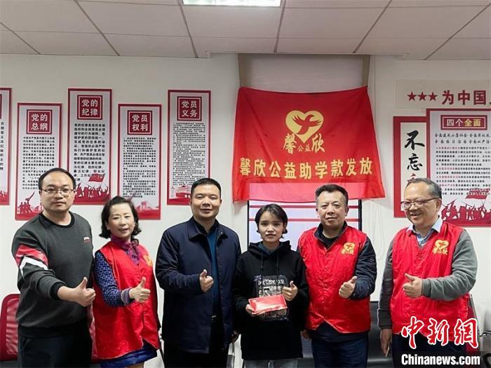 在湘求學(xué)的西藏女孩：“我淋過雨，也想努力為別人撐把傘”