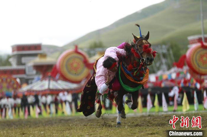 青海玉樹：70年，幸福生活如格?；ň`放