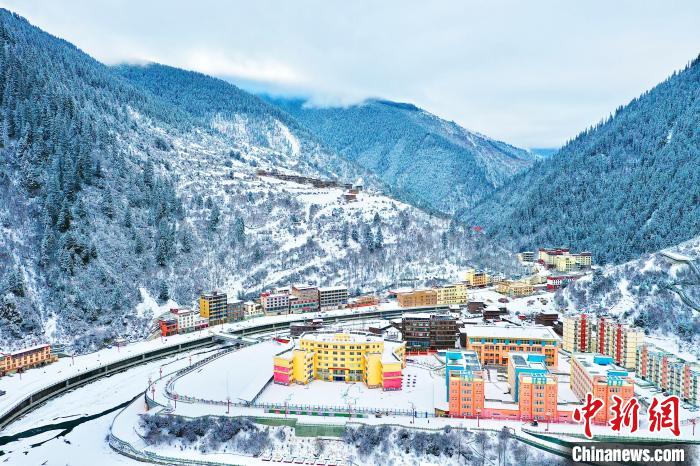 壤塘的雪后美景。　壤塘縣融媒體中心供圖