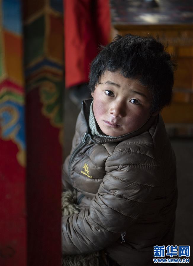 (新春走基層·圖文互動)(5)守土與鄉(xiāng)愁——走進珠峰腳下的村莊