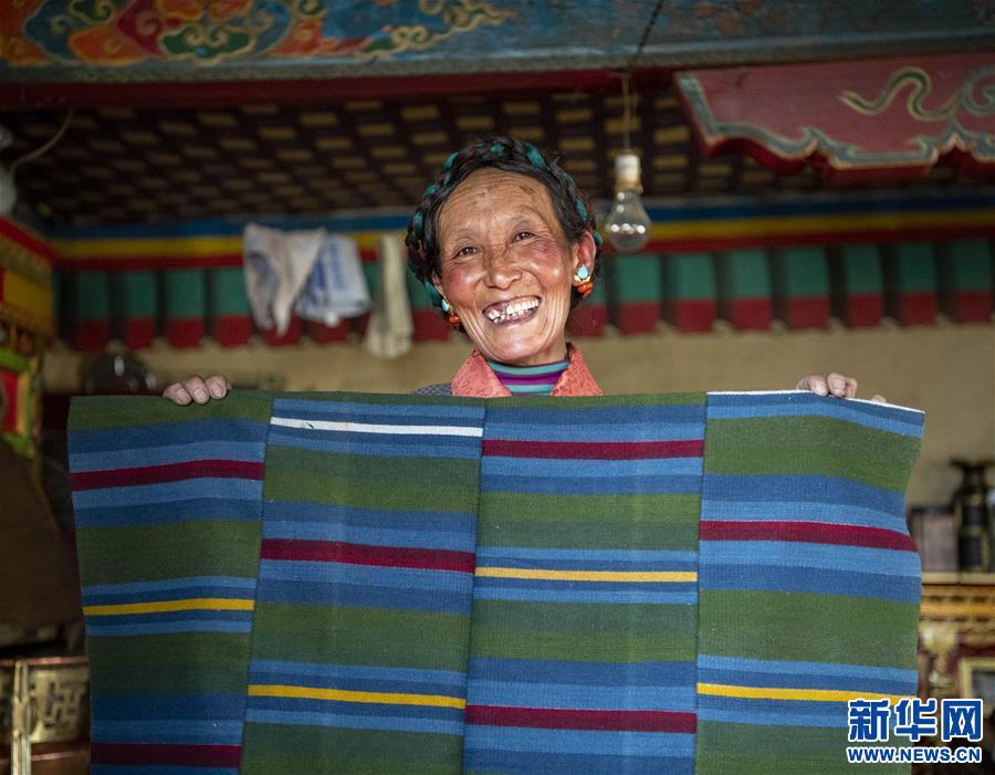 (新春走基層·圖文互動)(7)守土與鄉(xiāng)愁——走進珠峰腳下的村莊