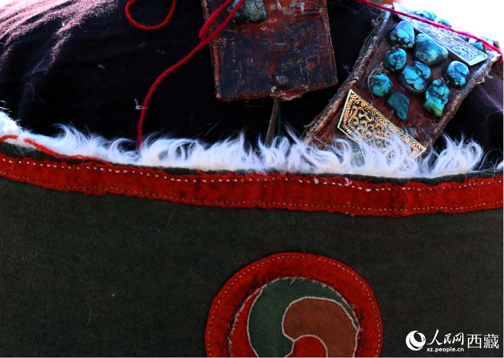 “飛天服飾”細節(jié)展示。 人民網(wǎng) 李海霞攝