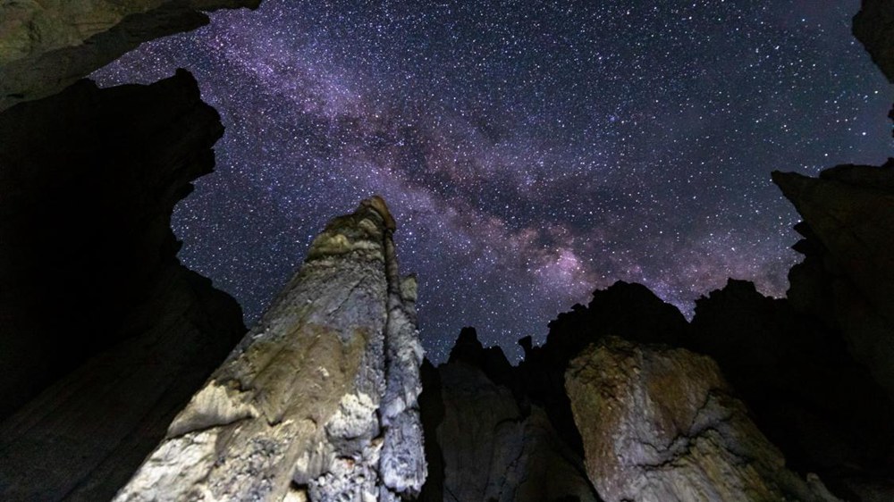 手可摘星辰。貢覺群培攝