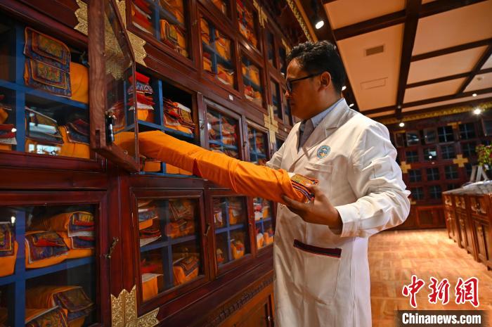西藏藏醫(yī)院推動古籍文獻整理研究、出版利用