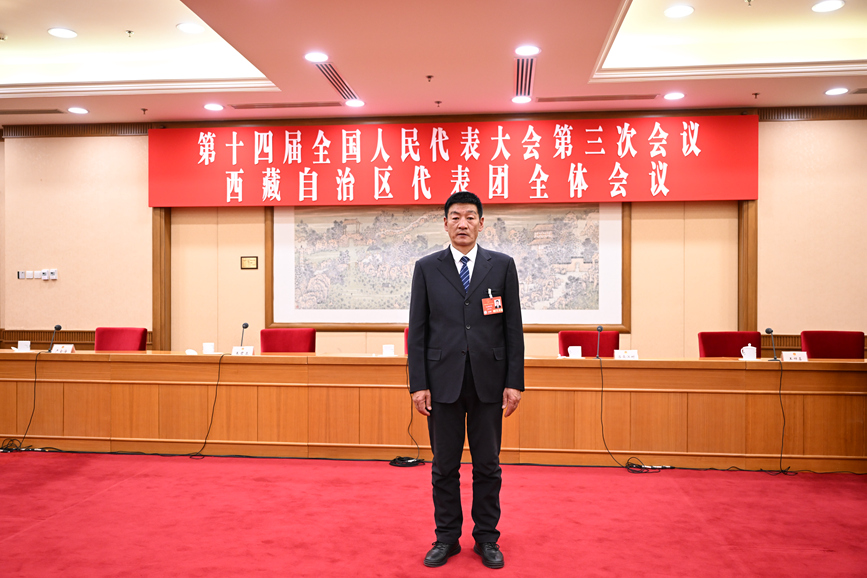 全國(guó)人大代表、國(guó)網(wǎng)拉薩供電公司城區(qū)供電服務(wù)中心帶電作業(yè)保電班副班長(zhǎng)扎西尼瑪。次吉美朵攝